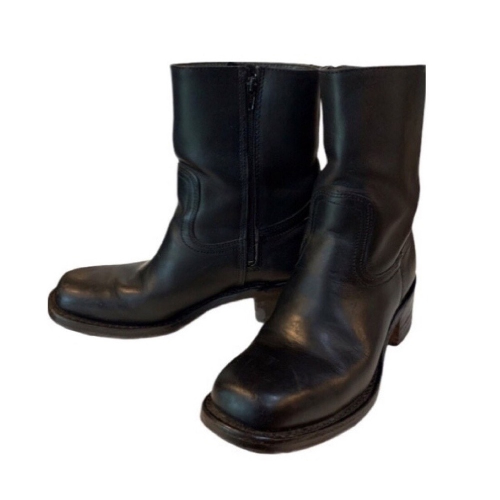 Frye Black Campus  Boots sz 8M Short shaft